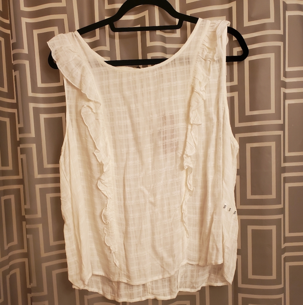 Cream ruffled tank top